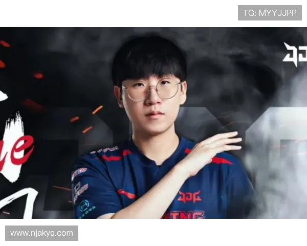 JDG战队以98分稳居精英赛积分榜首位，其他战队紧随其后